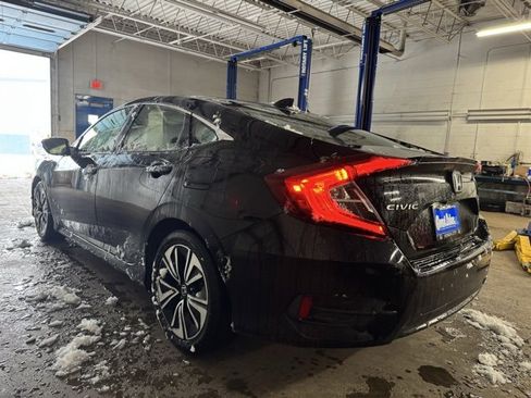 Used 2018 Honda Civic EX-T image 4