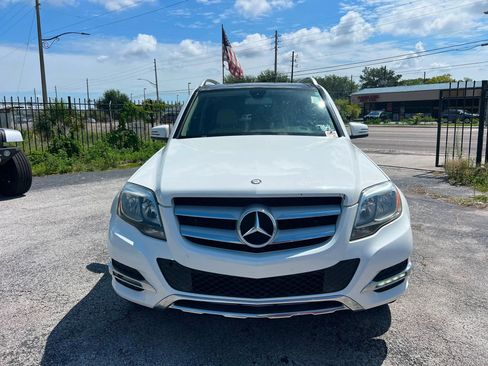 Used 2015 Mercedes-Benz GLK 350 2WD image 3