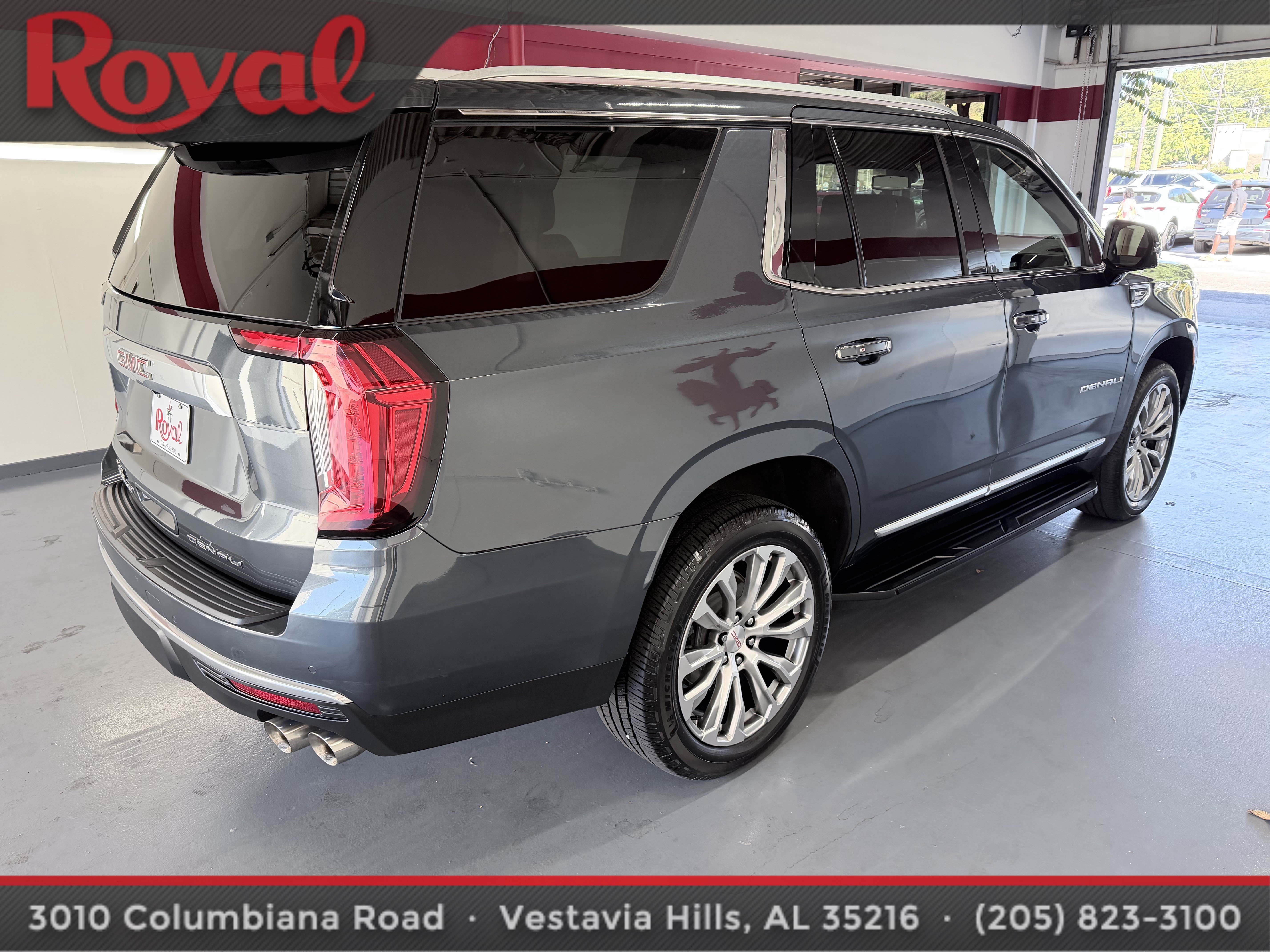 Used 2021 GMC Yukon Denali AWD/4WD image 4