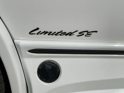 Used 2019 GMC Savana 2500 Extended w/ Enhanced Convenience Package image 43