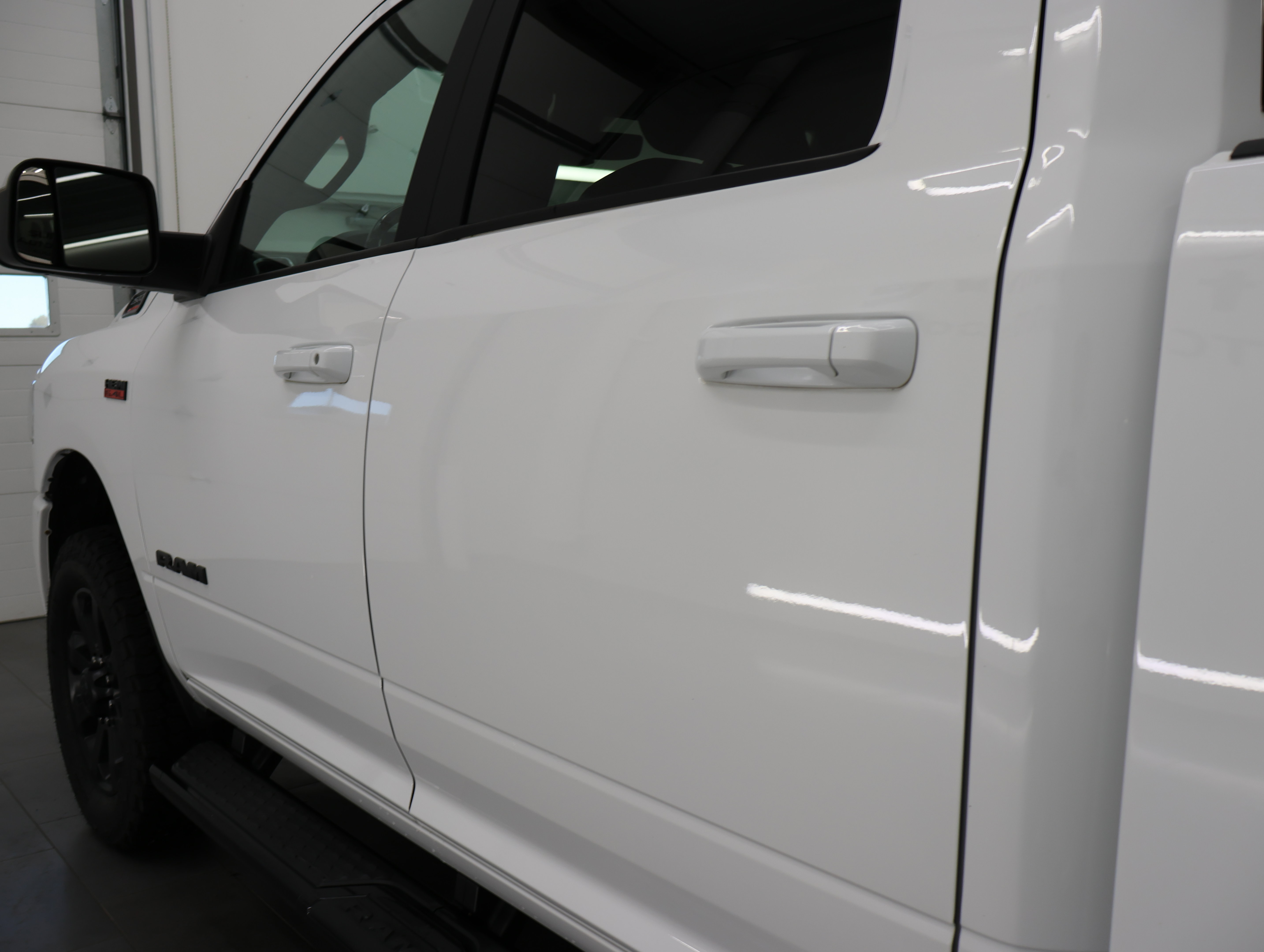 Used 2022 RAM 2500 Big Horn w/ Level C Equiment Group AWD/4WD image 34