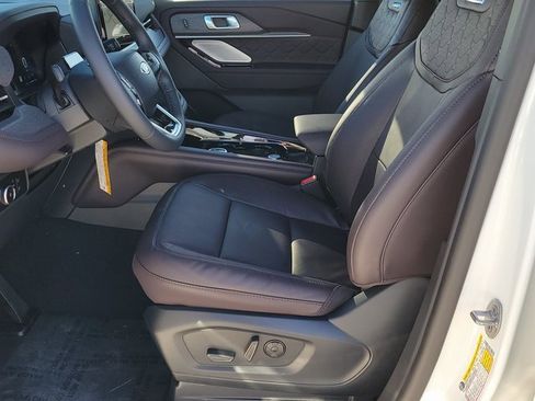 New 2026 Ford Explorer Platinum w/ LUX Leather Package image 6