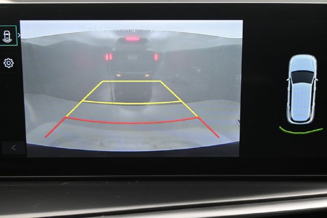 Used 2026 Kia Sorento S FWD image 18