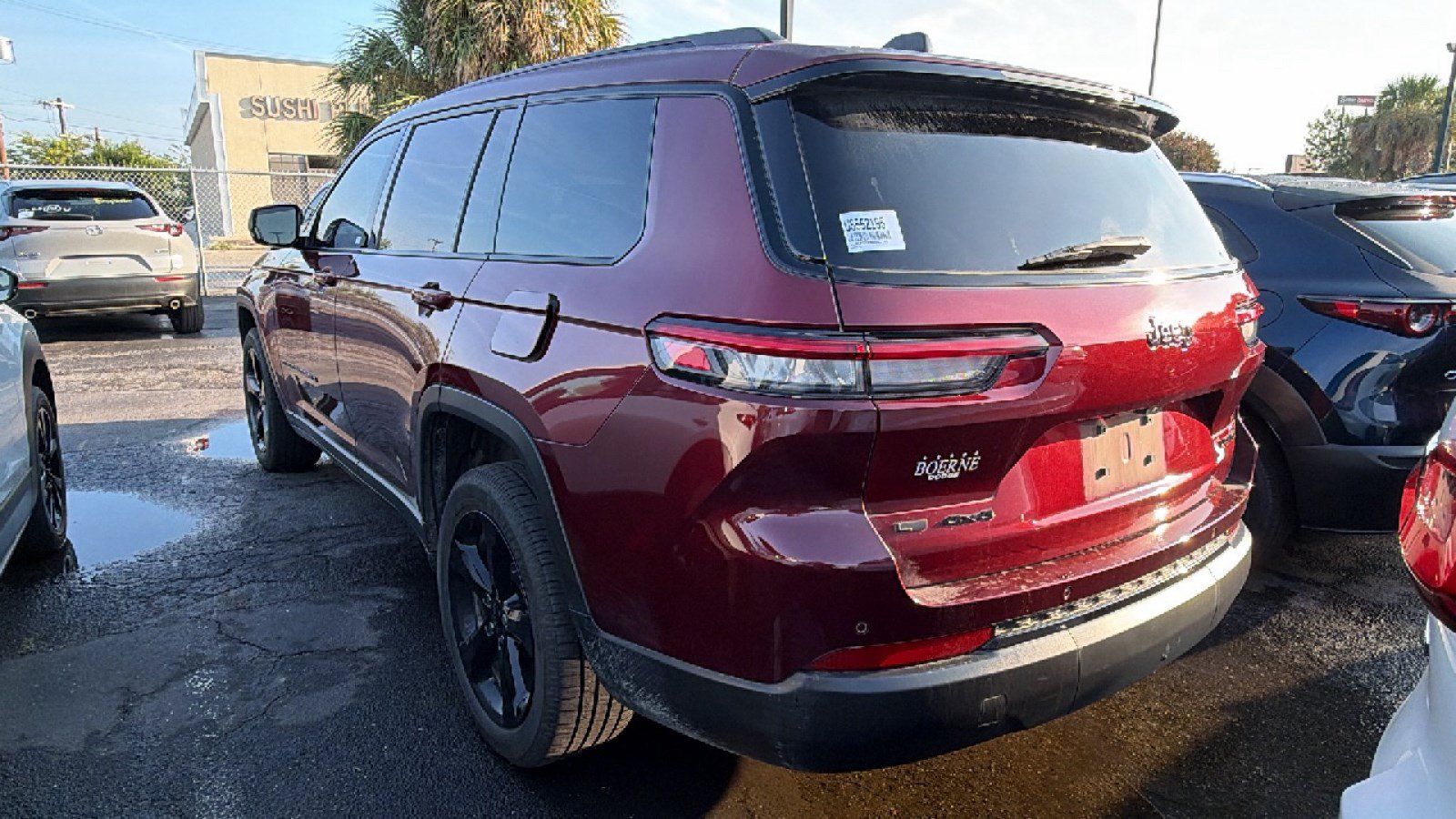 Used 2022 Jeep Grand Cherokee L Limited w/ Black Appearance Package AWD/4WD image 16