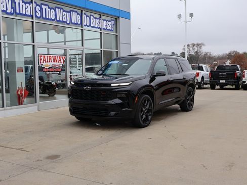 Certified 2024 Chevrolet Traverse RS w/ LPO, Floor Liner Package image 6