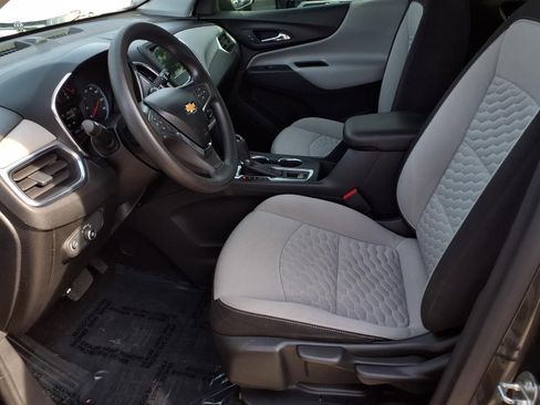 Used 2019 Chevrolet Equinox LS w/ LPO, Cargo Package image 16