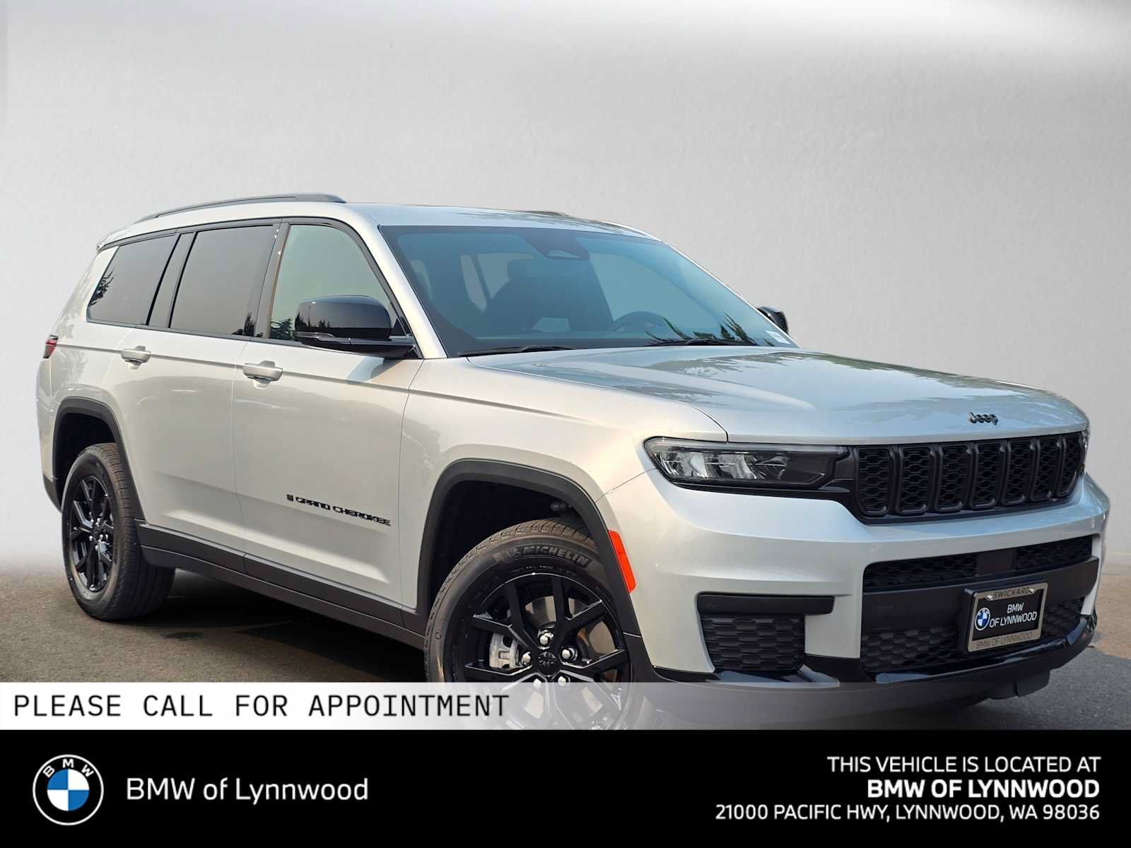 Used 2024 Jeep Grand Cherokee L Altitude AWD/4WD image 1