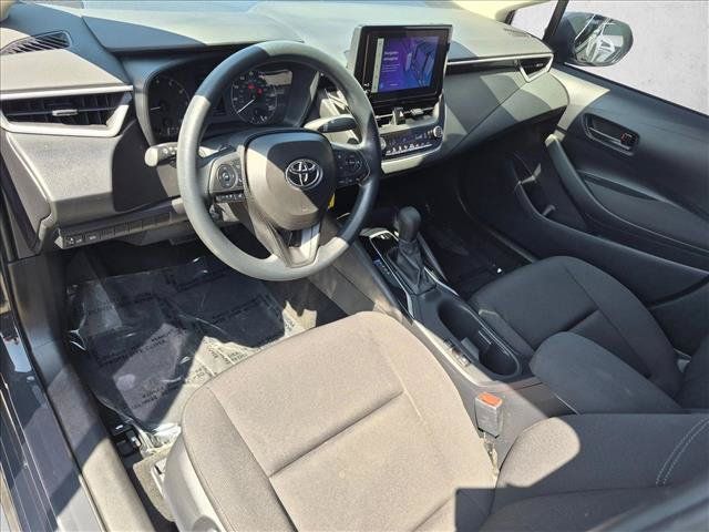 Used 2024 Toyota Corolla LE FWD image 10