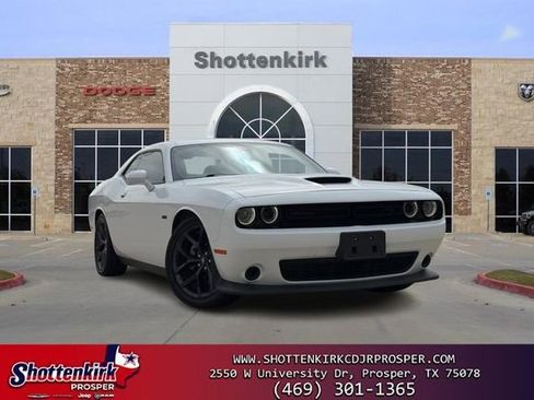 Used 2023 Dodge Challenger R/T w/ Blacktop Package image 1