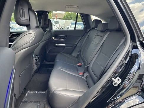 New 2025 Mercedes-Benz GLC 350e 4MATIC image 10