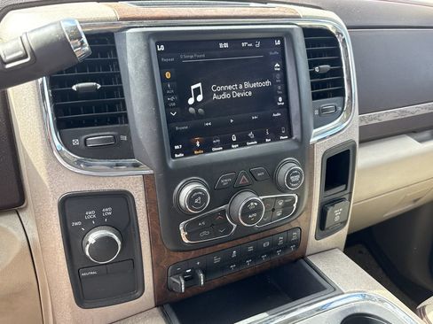 Used 2018 RAM 2500 Longhorn w/ Longhorn Southfork Package AWD/4WD image 17