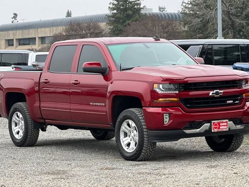 Used 2018 Chevrolet Silverado 1500 LT w/ All Star Edition image 10