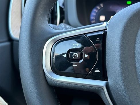 New 2026 Volvo XC60 B5 Plus w/ Protection Package Premier image 12