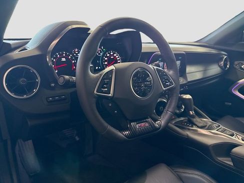 Used 2018 Chevrolet Camaro SS RWD image 10