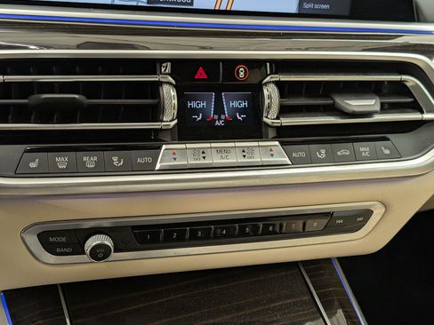 Used 2021 BMW X5 xDrive40i w/ M Sport Package image 27