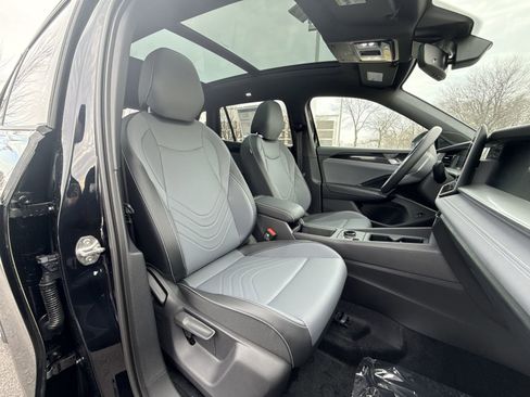 New 2026 Volkswagen Tiguan SE R-Line image 25