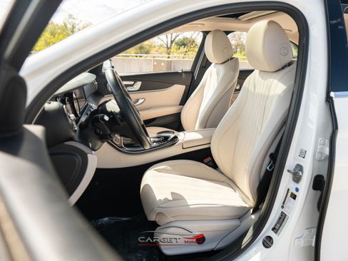 Used 2017 Mercedes-Benz E 300 4MATIC image 15