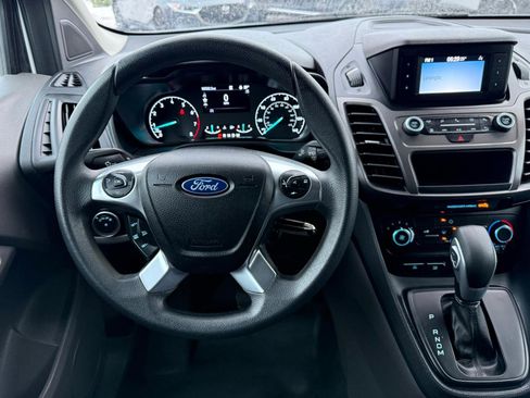 Used 2022 Ford Transit Connect XL image 17