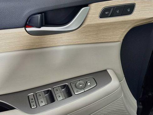 Certified 2024 Hyundai Palisade Limited AWD/4WD image 20