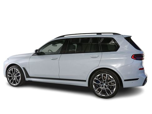 Used 2024 BMW X7 xDrive40i w/ M Sport Package image 8