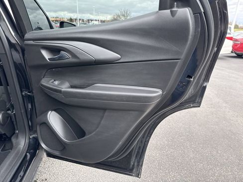 Used 2023 Chevrolet TrailBlazer LT w/ Convenience Package image 36