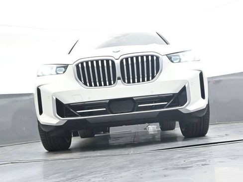 Used 2026 BMW X5 xDrive40i w/ Premium Package AWD/4WD image 37