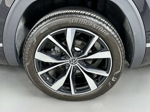 Used 2024 Volkswagen Atlas Cross Sport SEL Premium R-Line AWD/4WD image 32