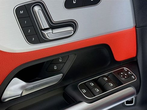 Used 2024 Mercedes-Benz GLA 35 AMG 4MATIC image 21