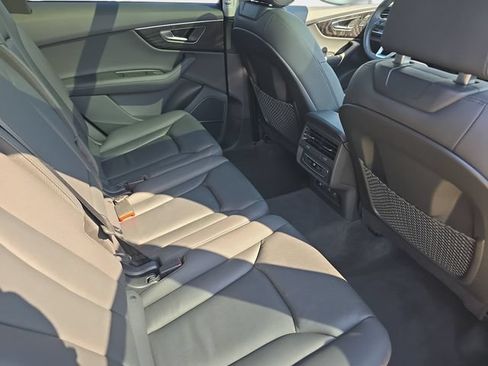Used 2023 Audi Q7 3.0T Premium Plus AWD/4WD image 13