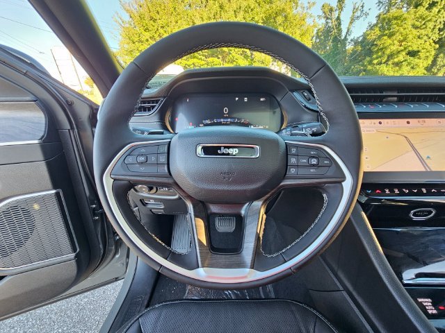 New 2027 Jeep Grand Cherokee Limited AWD/4WD image 27