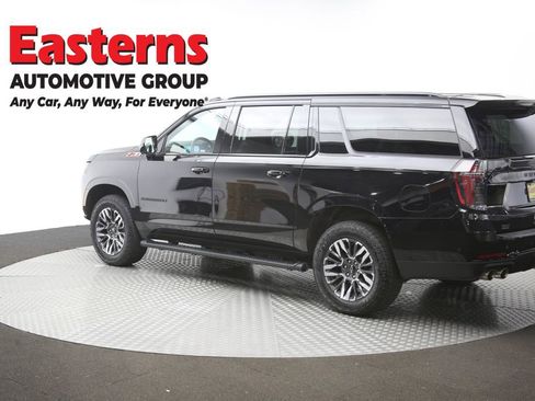 Used 2025 Chevrolet Suburban Z71 AWD/4WD image 66