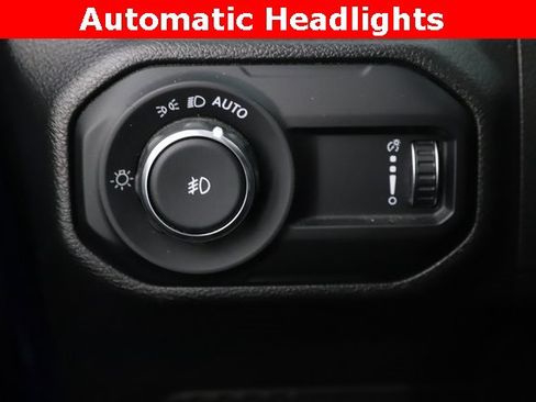 Used 2023 Jeep Wrangler Sahara image 19