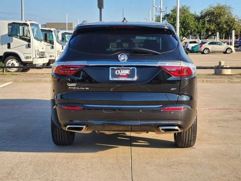 Used 2022 Buick Enclave Essence w/ Sport Touring Edition image 14