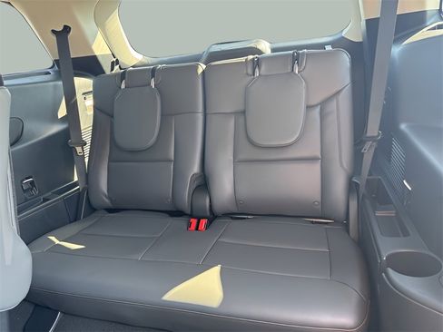 New 2025 Ford Explorer Active w/ Active Comfort Package image 22