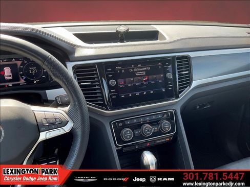 Used 2023 Volkswagen Atlas SEL Premium AWD/4WD image 9