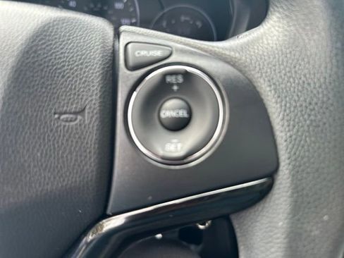 Used 2022 Honda HR-V LX image 16