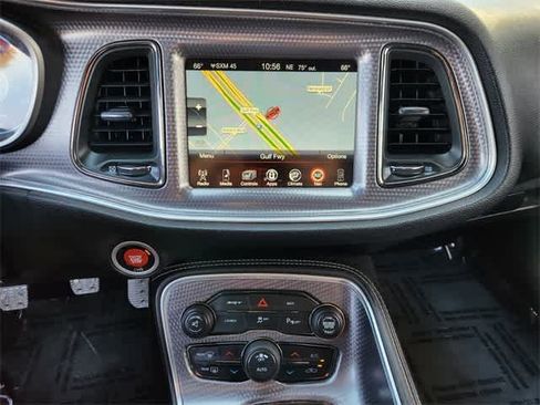 Used 2016 Dodge Challenger SRT Hellcat image 15