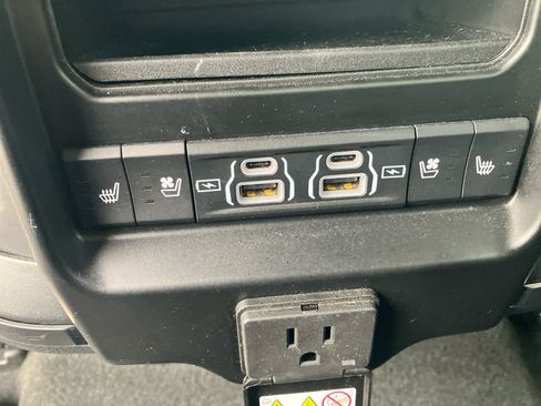 Used 2021 RAM 1500 Limited w/ Night Edition AWD/4WD image 37