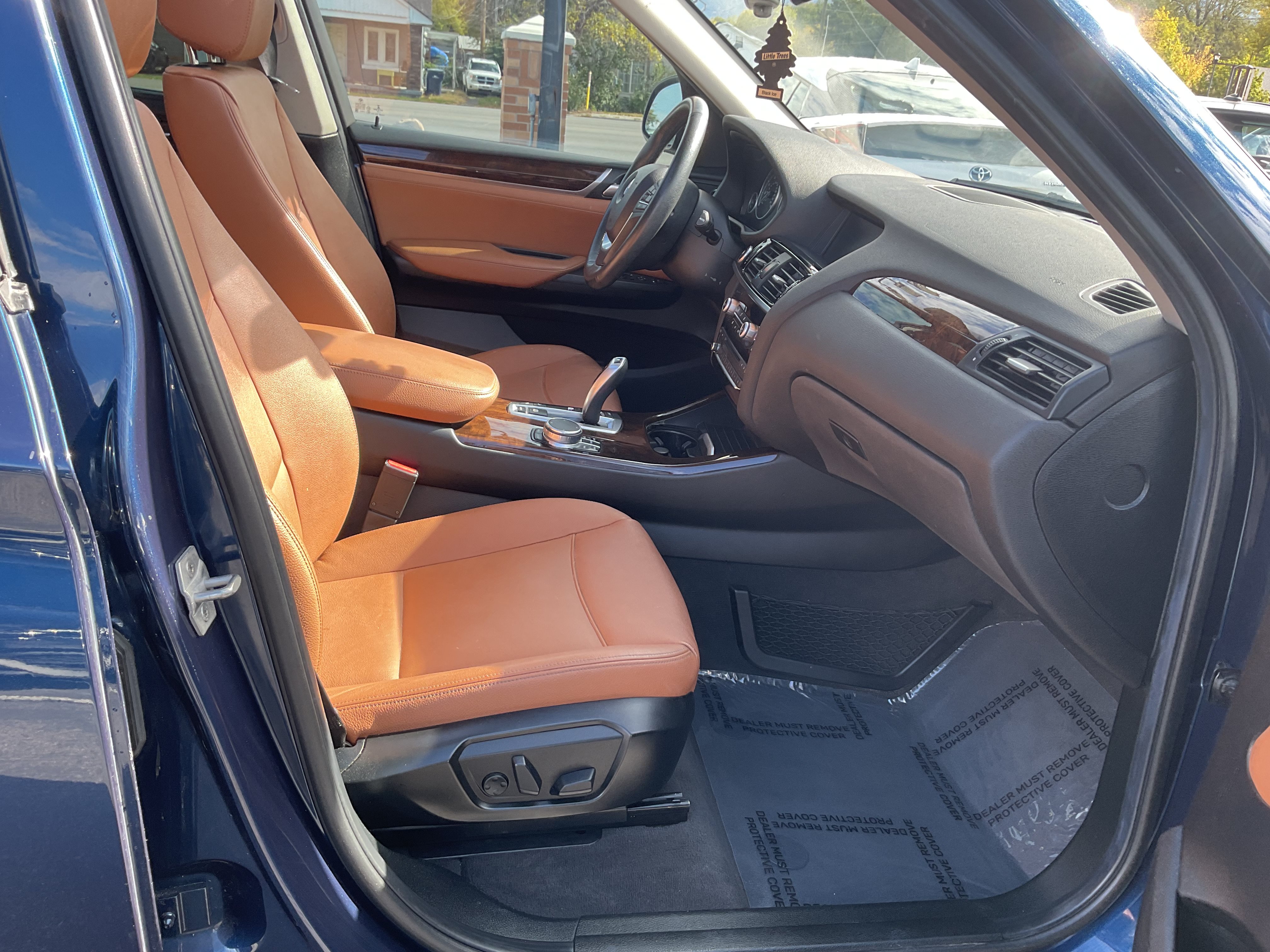 Used 2017 BMW X3 xDrive28i AWD/4WD image 10