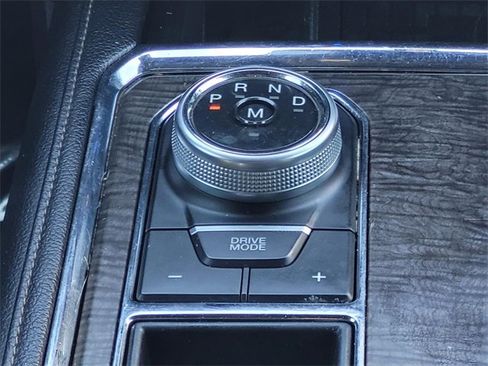 Used 2018 Ford Expedition Limited w/ Equipment Group 301A image 26