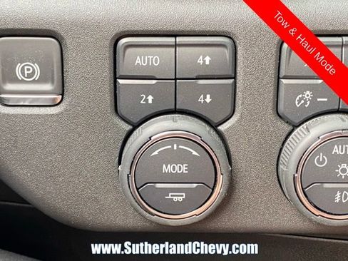 Used 2025 Chevrolet Silverado 1500 LTZ w/ Technology Package AWD/4WD image 29