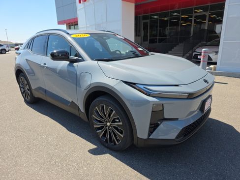 Used 2026 Toyota C-HR AWD/4WD image 1