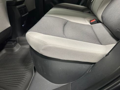 Used 2025 Toyota RAV4 XLE AWD/4WD image 44