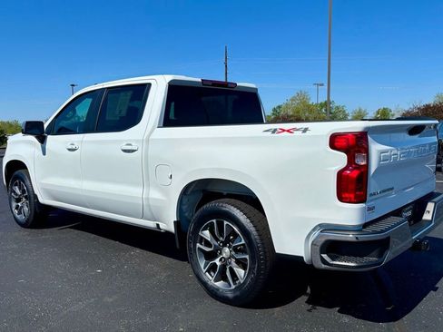 Used 2024 Chevrolet Silverado 1500 LT AWD/4WD image 5