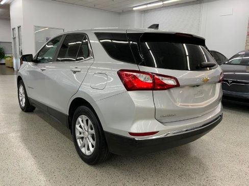 Used 2021 Chevrolet Equinox LT w/ Driver Convenience Package AWD/4WD image 7