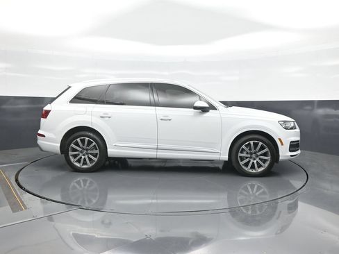 Used 2018 Audi Q7 3.0T Premium Plus AWD/4WD image 8