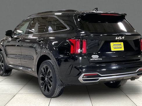 Used 2023 Kia Sorento EX AWD/4WD image 11