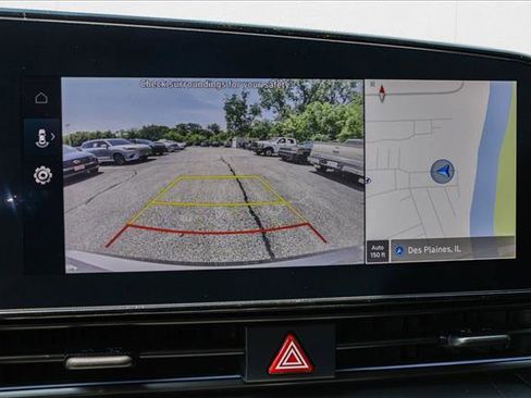 New 2025 Hyundai Elantra SEL image 19