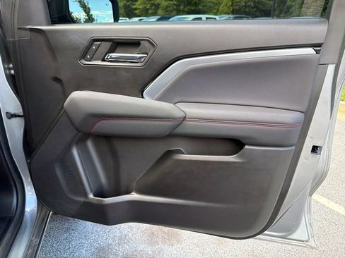 Used 2023 Chevrolet Colorado Z71 w/ Z71 Convenience Package 2 AWD/4WD image 14