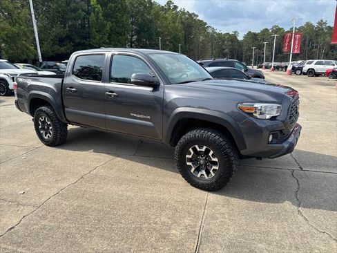Certified 2023 Toyota Tacoma TRD Off-Road w/ Technology Package AWD/4WD image 10